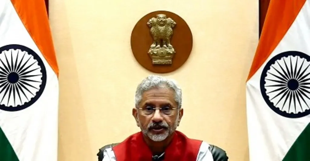 उभरती प्रौद्योगिकियां शक्ति के नए आयाम के रूप में उभरें, तो आश्चर्य नहीं