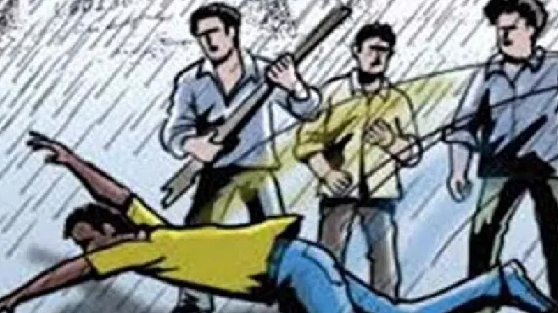 मुरादाबाद: विधायक के बेटे पर विवाद करने वालों को दौड़ा-दौड़ाकर पीटने का आरोप