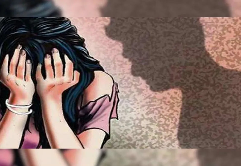 संभल : नौकरी का झांसा देकर महिला से हड़पे 30 हजार रुपये, दो माह तक किया दुष्कर्म