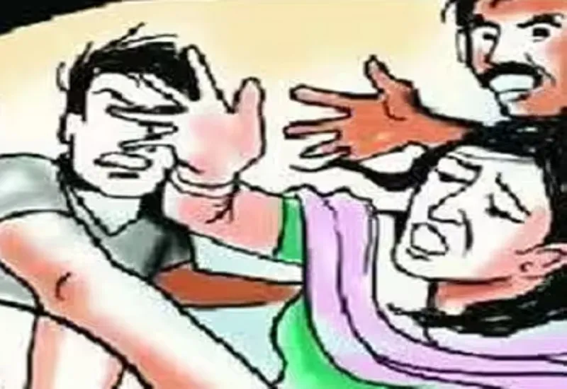 रामपुर : बेटी ने शादी से किया मना तो पिता-पुत्र ने पीटा, चार लोगों के खिलाफ रिपोर्ट दर्ज