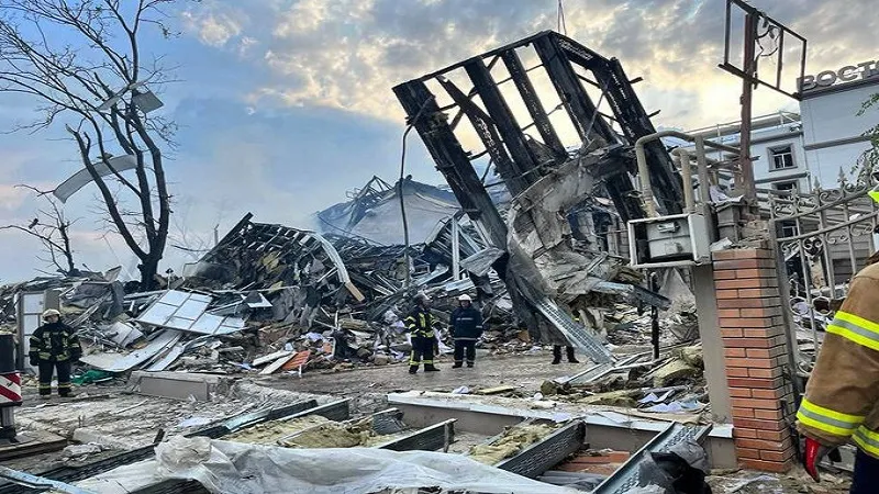 रूस के हमले में  मारे गए आठ नागरिक, यू्क्रेन के दक्षिणी और पूर्वी हिस्से में भीषण लड़ाई जारी 