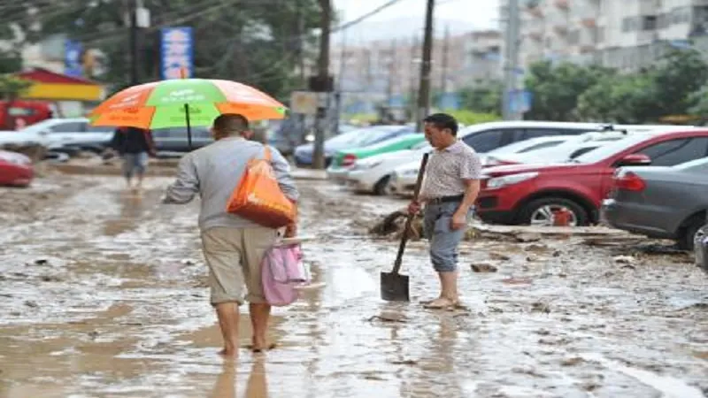 China Rain Update: चीन के कुछ हिस्सों में आ सकता है तूफान या भारी बारिश, येलो अलर्ट जारी