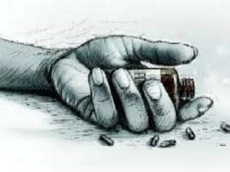 हल्द्वानी: शराब पी, फिर जहर खाकर जान दे दी