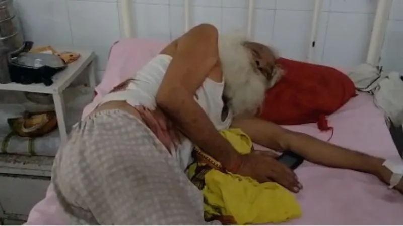 Fatehpur News: जमीन विवाद में बुजुर्ग पर धारधार हथियार से किया हमला, तीन पड़ोसियों पर आरोप, जांच में जुटी पुलिस