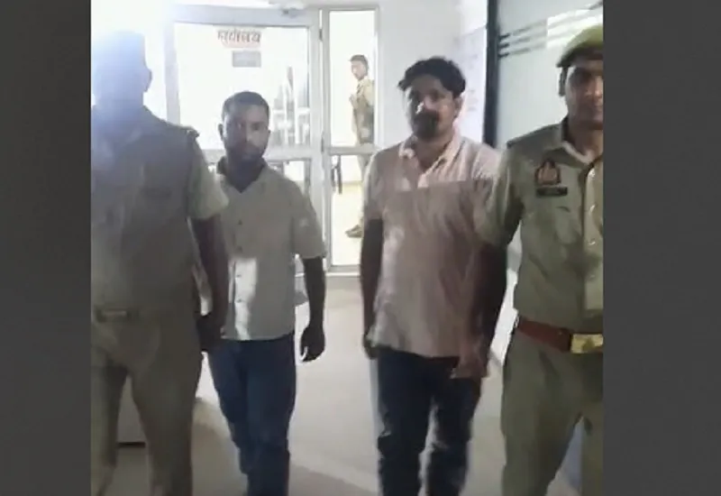 मुरादाबाद : एसटीएफ की टीम ने फर्जी तरीके से कूटरचित बीमा दस्तावेज बनाने वाले गिरोह के दो सदस्यों को पकड़ा