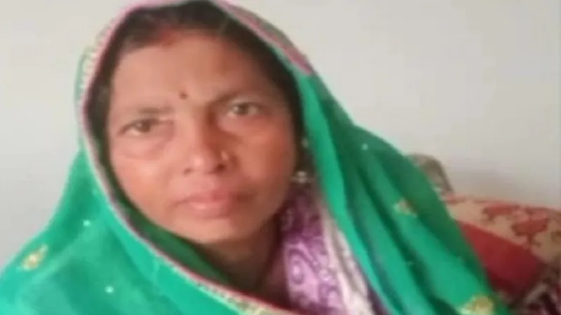 अमरोहा: सांड़ के हमले में घायल महिला की उपचार के दौरान मौत, 10 दिन पहले किया था हमला