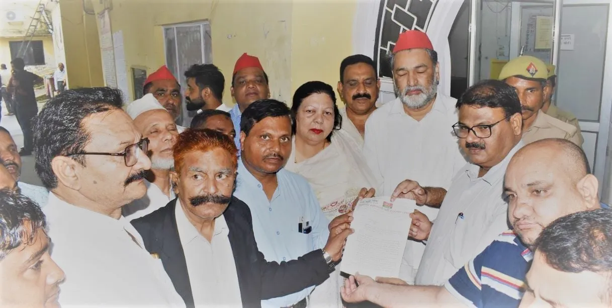 मुरादाबाद : ढाबा, होटल संचालकों, आटो, ई रिक्शा चालकों के बारे में भी सोचे सरकार