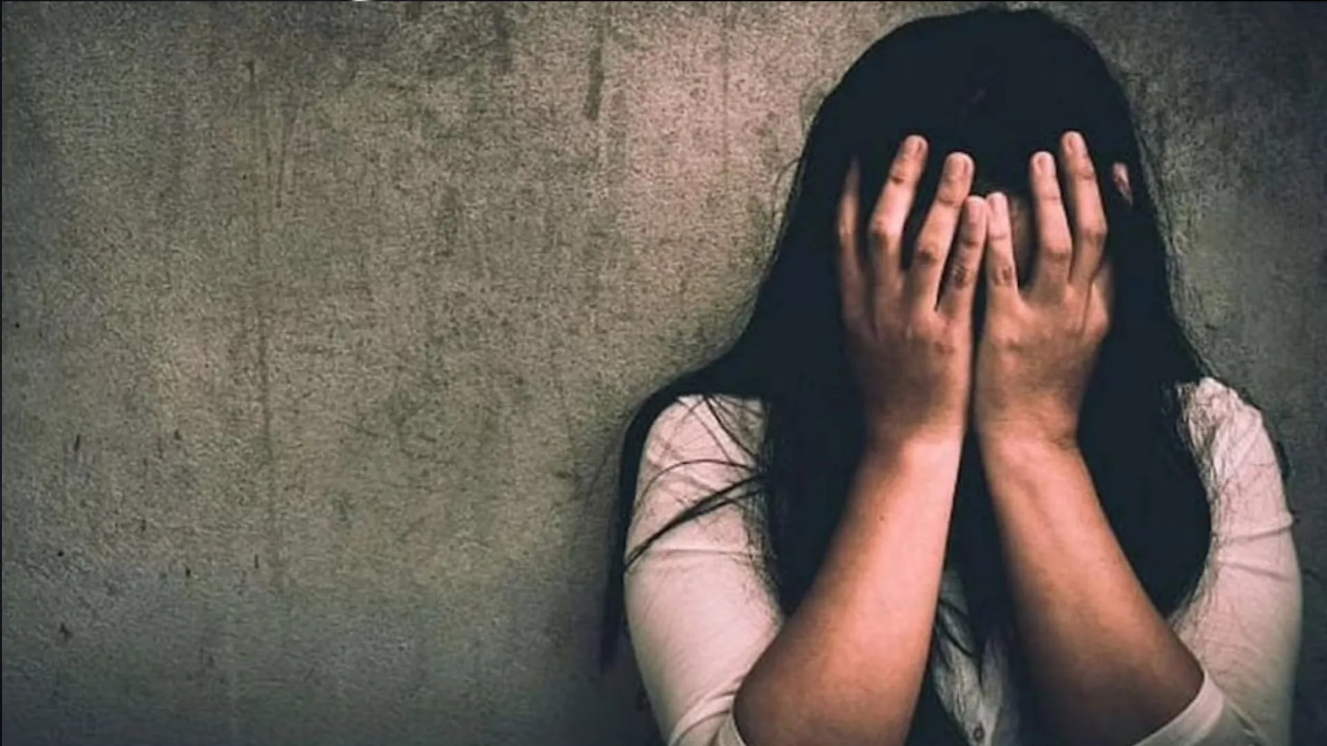 पीलीभीत: नहीं दिए 20 हजार तो घर बुलाकर प्रधान ने की दुष्कर्म की कोशिश...जानिए मामला