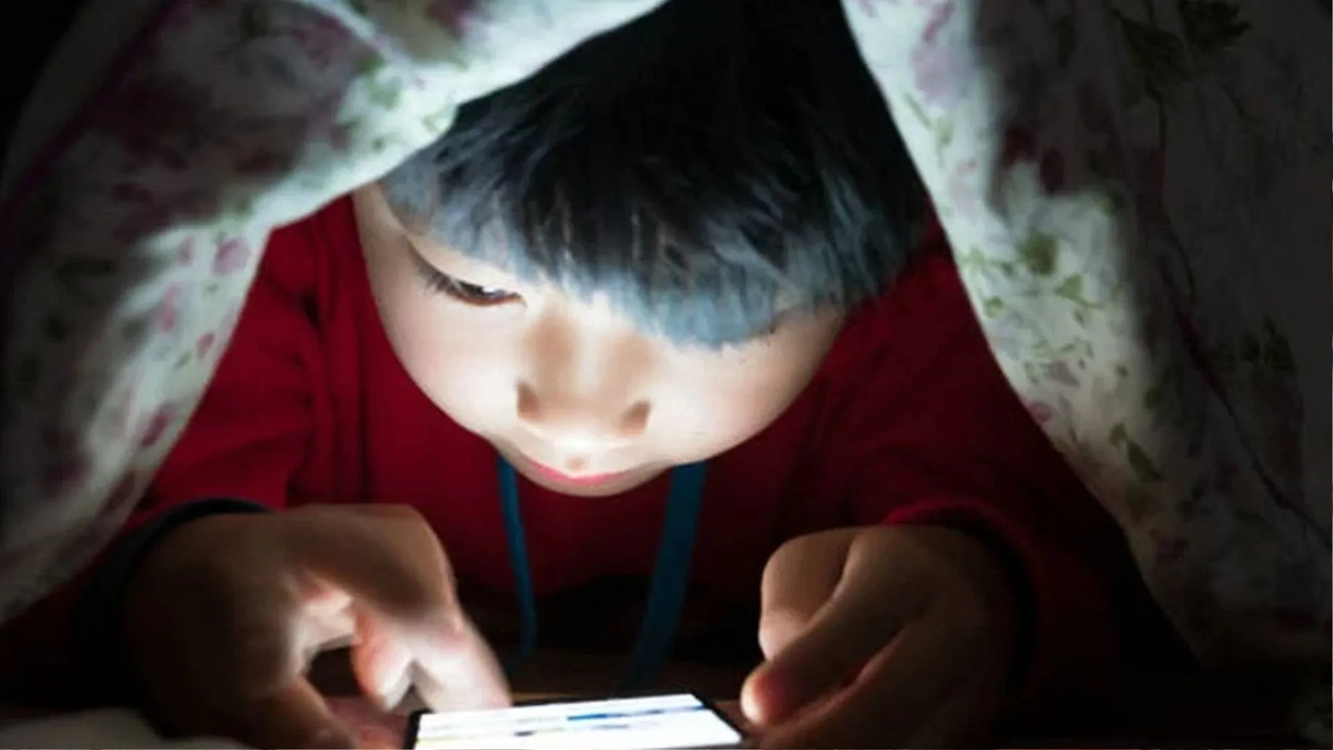 बरेली: सोशल मीडिया और मोबाइल गेमिंग, बच्चों के मानसिक स्वास्थ्य पर डाल रहे बुरा प्रभाव