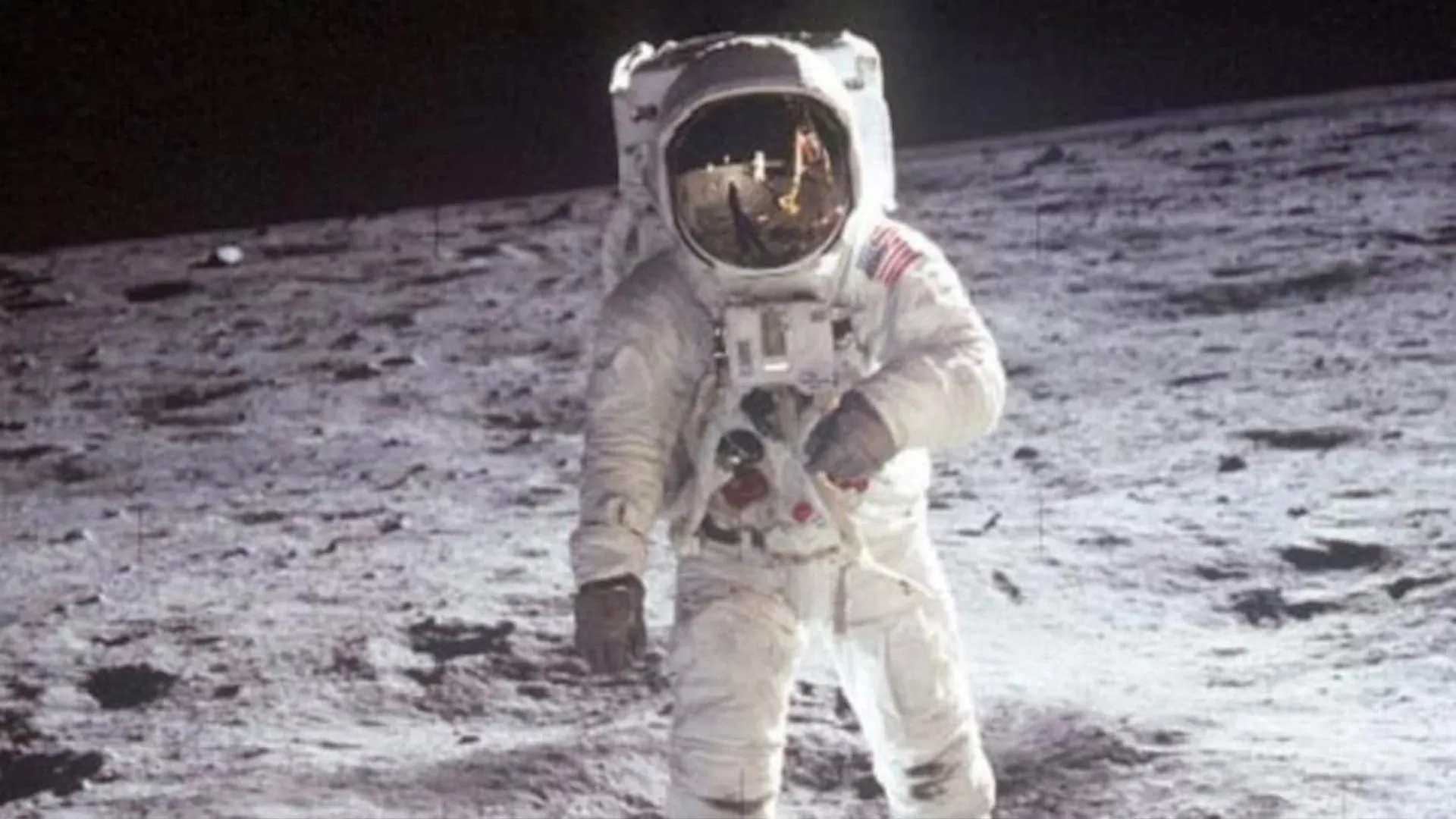 20 जुलाई का इतिहास: चांद की सतह पर मनुष्य का पहला कदम, जानें आज की प्रमुख घटनाएं 