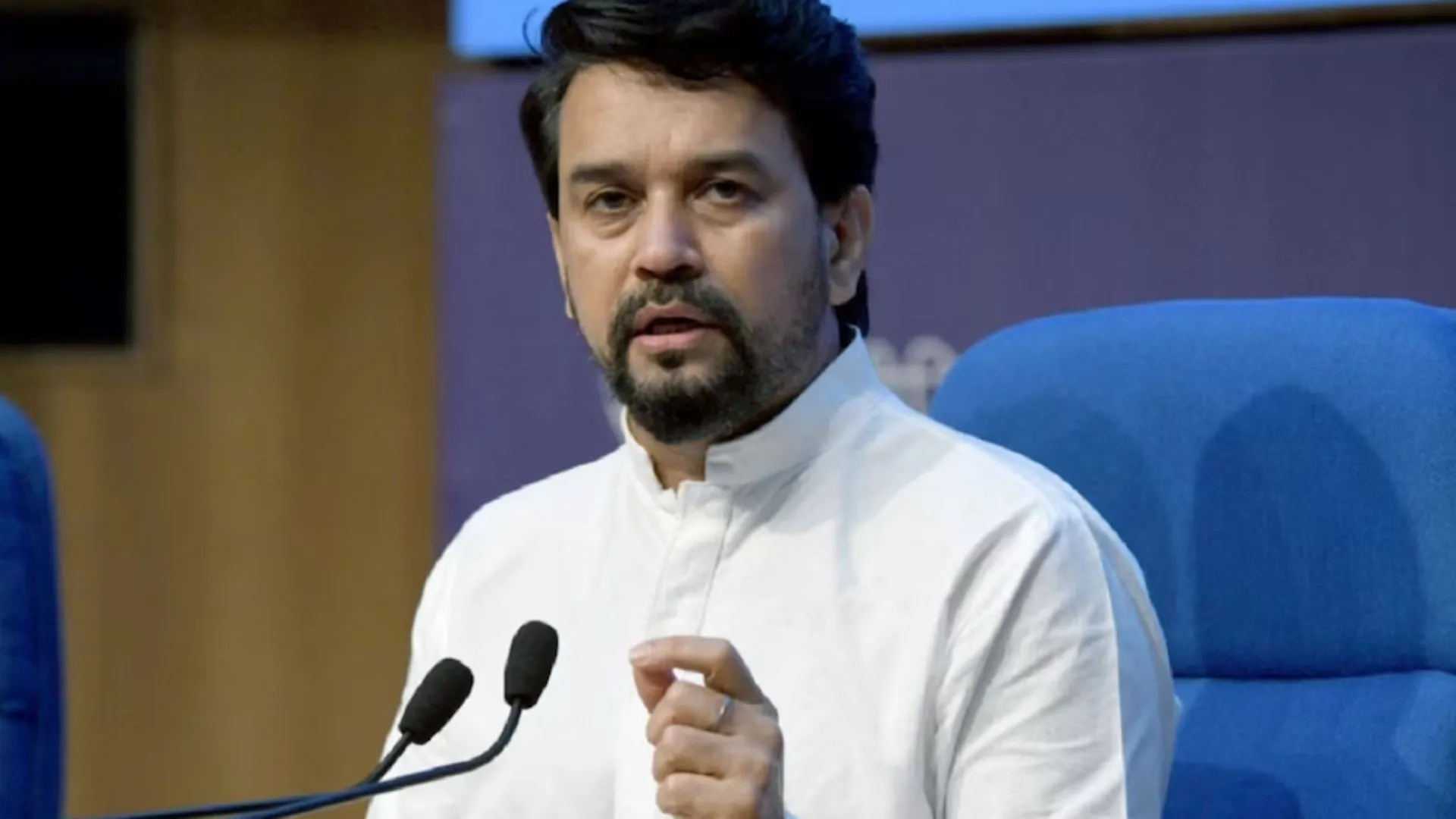 विपक्ष संसद में चर्चा से भाग रहा है, कार्यवाही नहीं चलने दे रहा : अनुराग ठाकुर 