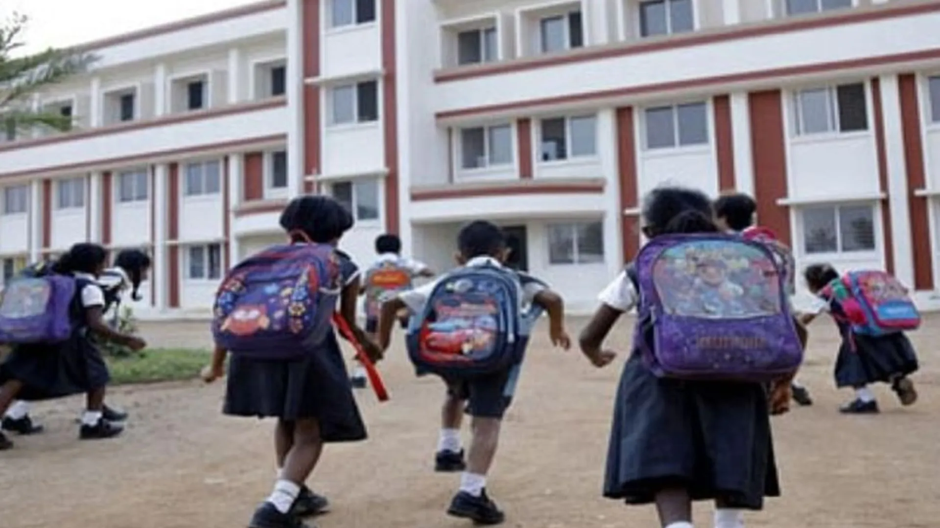 बरेली:  गर्मियों की छुट्टियों के बाद 3 जुलाई से खुलेंगे परिषदीय स्कूल, तैयारियां शुरू