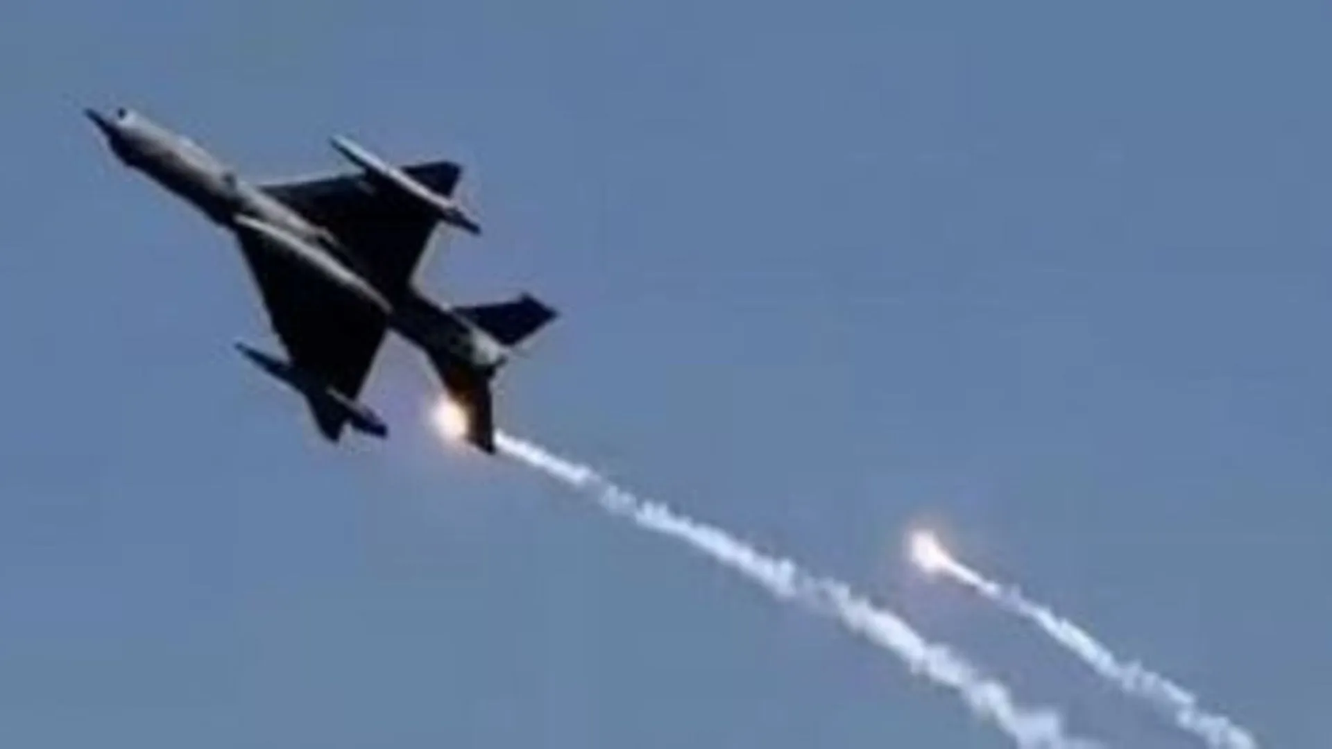 यूक्रेन के कई क्षेत्रों में हवाई हमले की चेतावनी जारी, रातभर बजते रहे सायरन