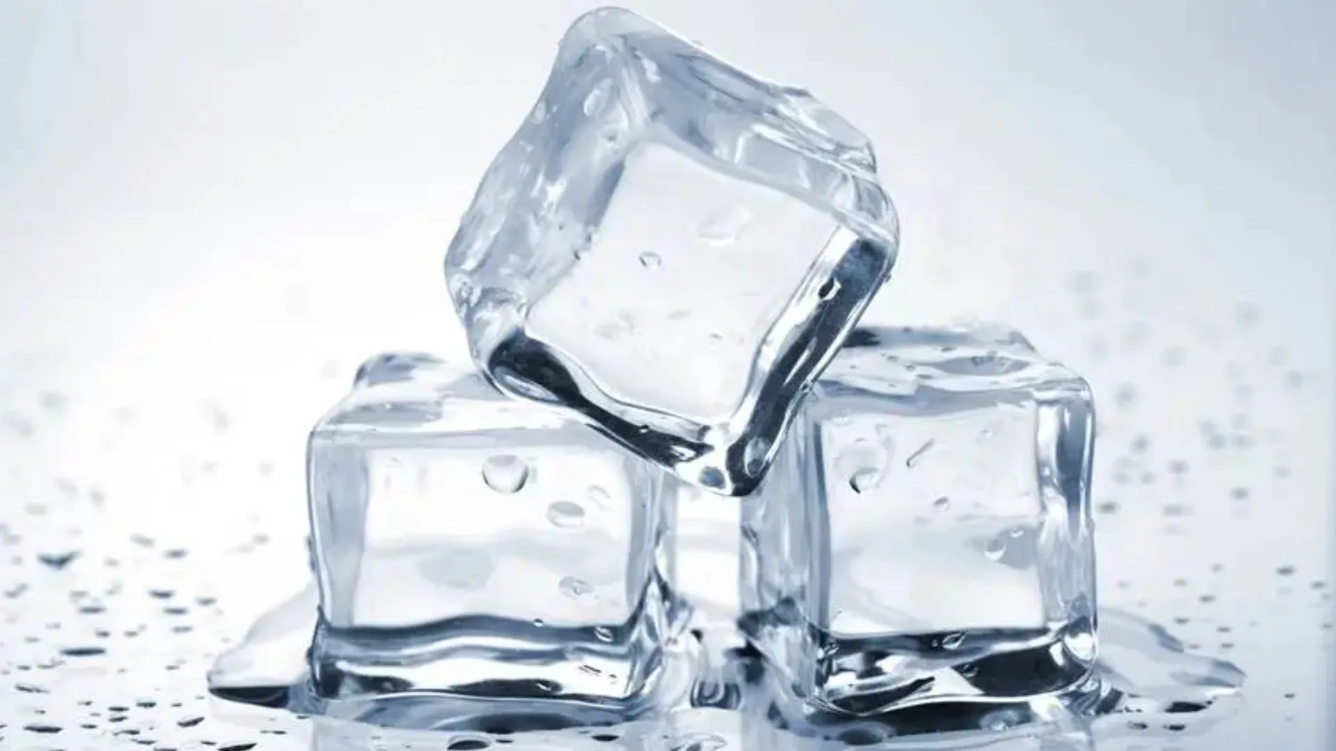 14 जुलाई का इतिहास: मशीन से बर्फ जमाने का पहली बार आज ही के दिन हुआ प्रदर्शन 