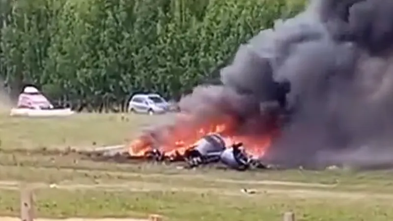 रूस:  एमआई-8 हेलीकॉप्टर में आग लगने से छह की मौत, सात घायल 