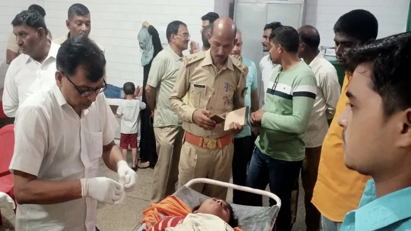 बिजनौर: गुलदार के हमले में महिला घायल, दरांती से वार कर सास ने बहू को बचाया 