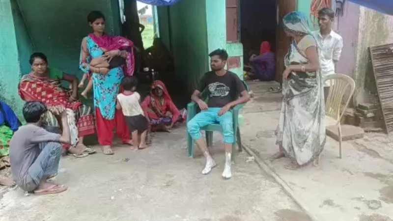 Jalaun News : सिलेंडर में लगी आग, दो मासूम सहित तीन की मौत, चार गंभीर रूप से झुलसे, घटना से दहल गया इलाका