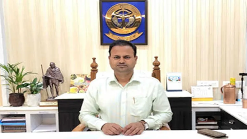 झांसी प्रशासन ने लोगों को नदी के बीच टापुओं पर न जाने की दी सलाह
