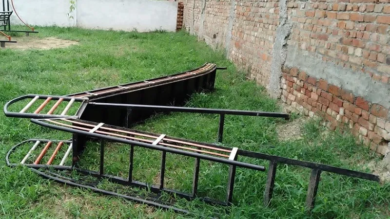 संभल: स्कूल में झूला गिरने से छह वर्षीय छात्र की मौत, एलकेजी में हुआ था दाखिला
