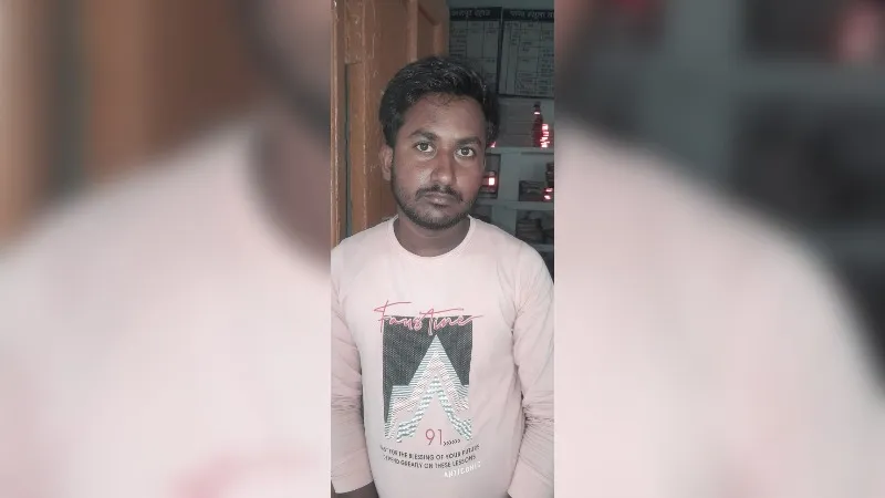 Jyoti Maurya जैसा Kanpur Dehat में मामला आया सामने, पति ने मजदूरी से पत्नी को पढ़ाकर सीएचओ बनवाया, अब रहने से इंकार