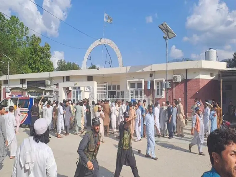 पाकिस्तान में राजनीतिक दल के कार्यकर्ता सम्मेलन में विस्फोट में 20 लोगों की मौत 