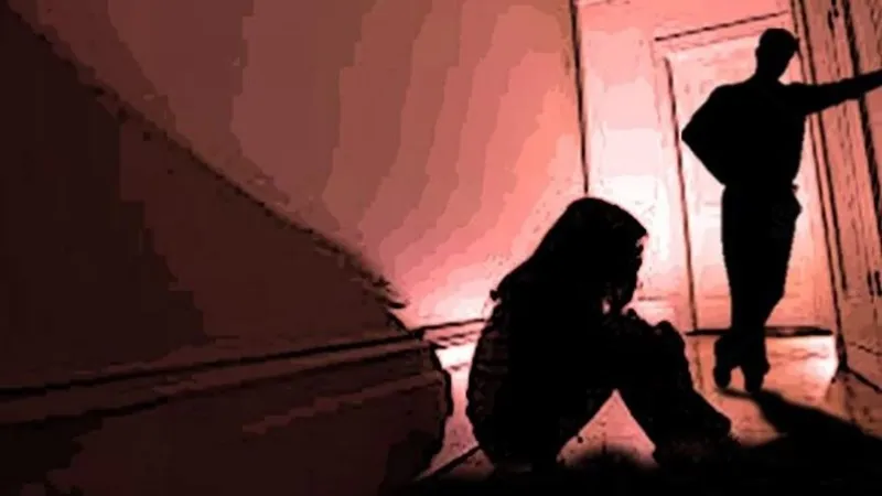 रायबरेली: दुकान पर सामान लेने गई किशोरी को अधेड़ ने बनाया हवस का शिकार