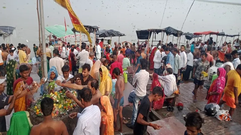 रायबरेली: सावन के पहले सोमवार को शिवालय में गूंजा हर-हर महादेव का उद्घोष 