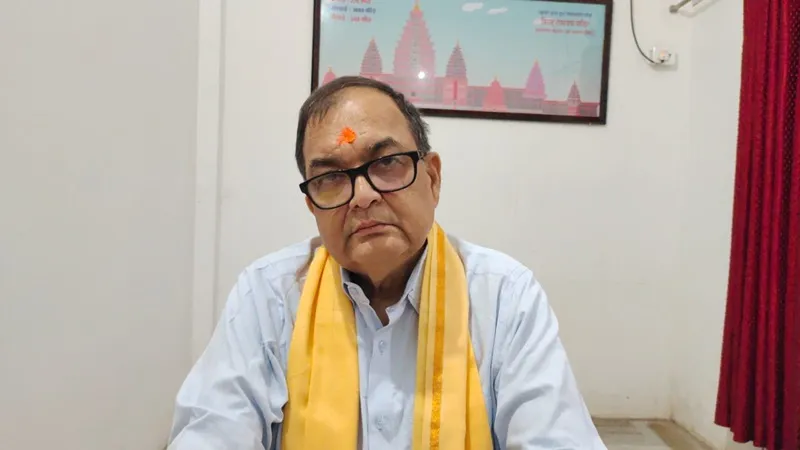 अयोध्या हनुमानगढ़ी की सालाना आय हो सार्वजनिक : किशोर कुणाल