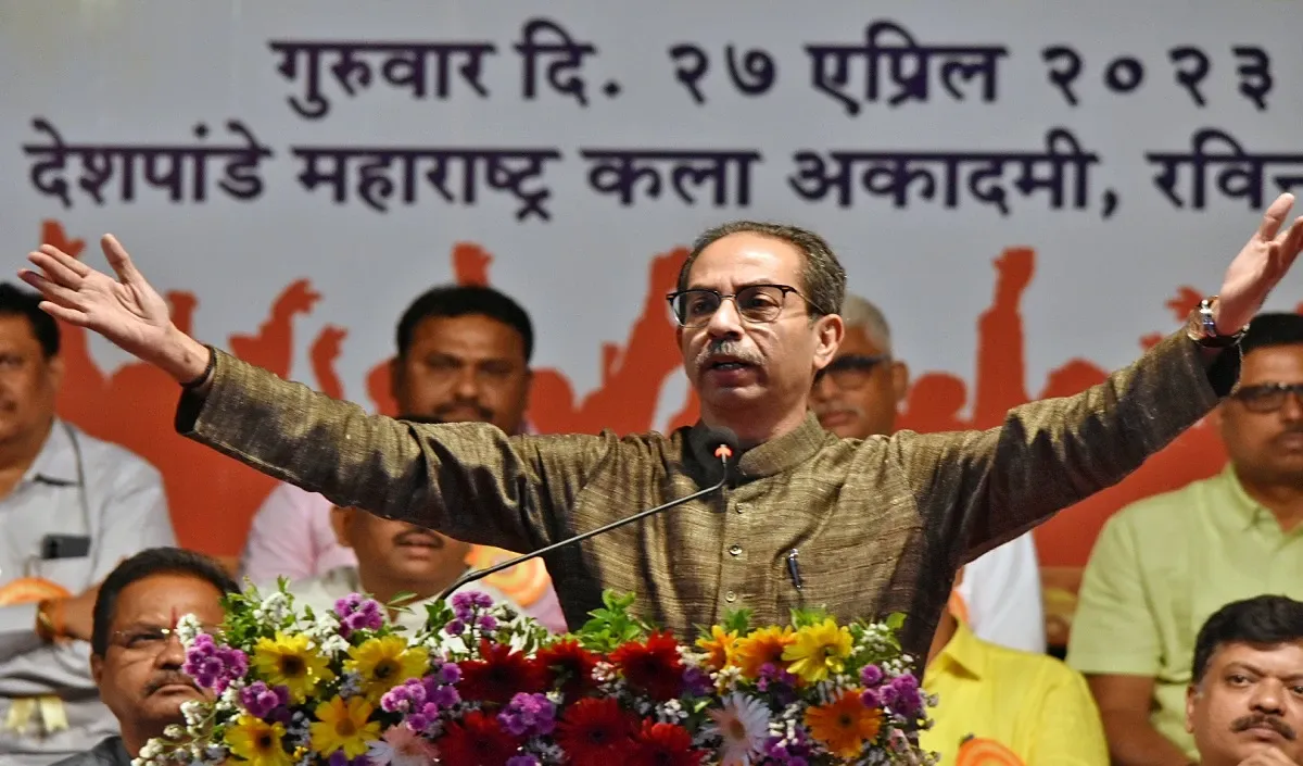 उद्धव ठाकरे का तंज- केवल ED, CBI और IT राजग के तीन मजबूत दल 