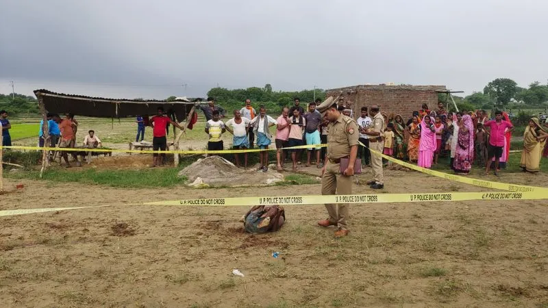 Unnao Murder : धारदार हथियार से किसान की हत्या, खेत की रखवाली के दौरान बदमाशों ने वारदात को दिया अंजाम