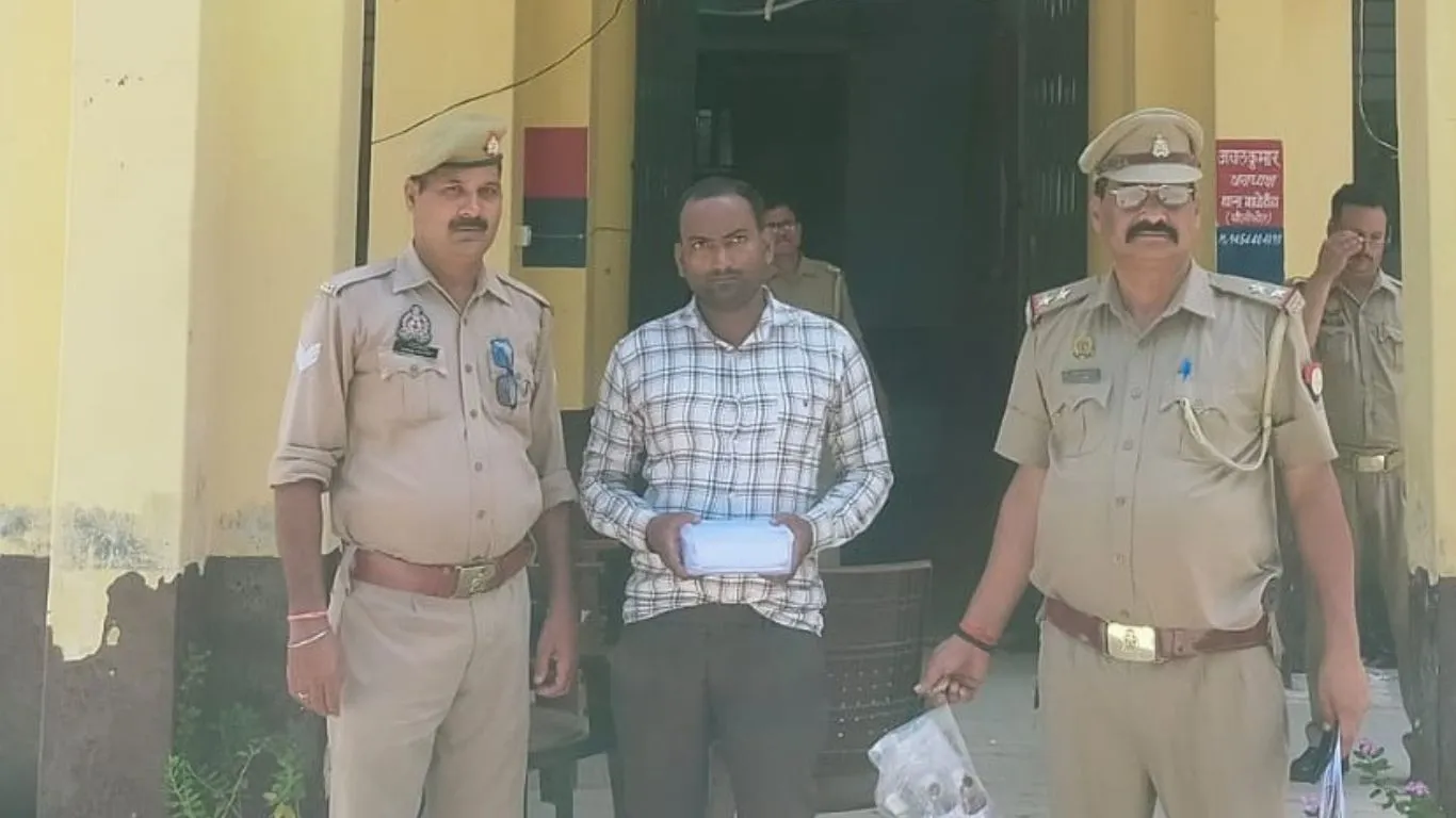 पीलीभीत: गोपनीय जांच में ही मिल गई लेखपाल के भ्रष्ट होने की जानकारी, निलंबित