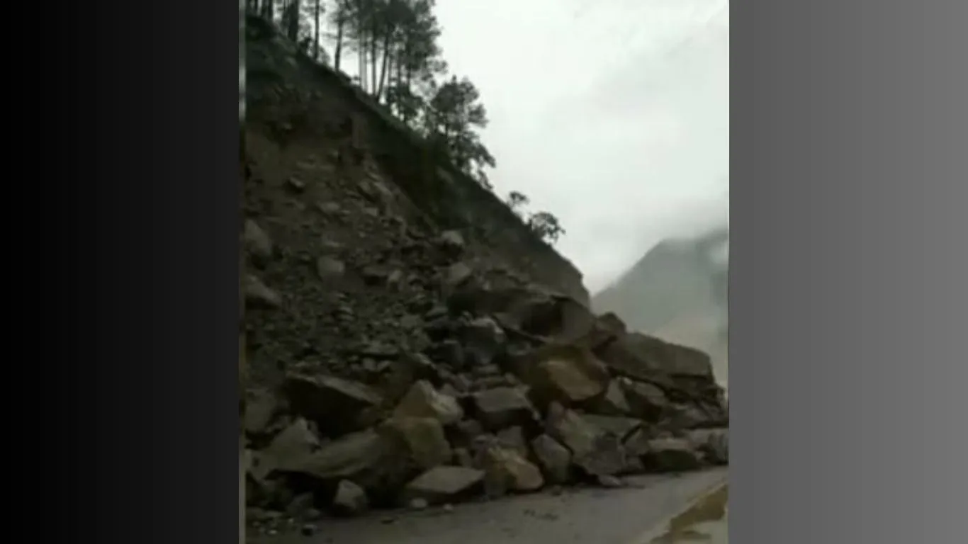 Uttarakhand Weather: भारी बारिश का ऑरेंज अलर्ट जारी, धारचूला-तवाघाट-लिपुलेख मार्ग पर आया मलबा, आवागमन बाधित 