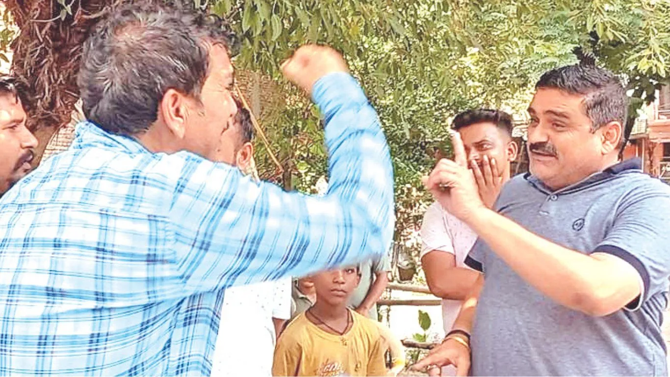 रुद्रपुरः जगतपुरा में धर्मशाला निर्माण को लेकर कांग्रेस-भाजपा आमने-सामने, जमकर हुई गहमागहमी