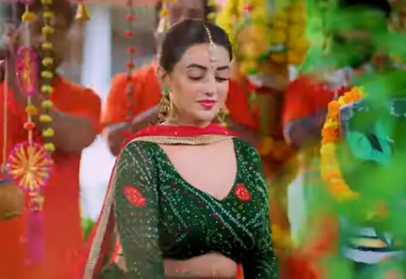 Bhojpuri : रिलीज हुआ अक्षरा सिंह का शिवभक्ति गीत 'अक्षरा बम’, भोलेनाथ की भक्ति में डूबी दिखीं एक्ट्रेस