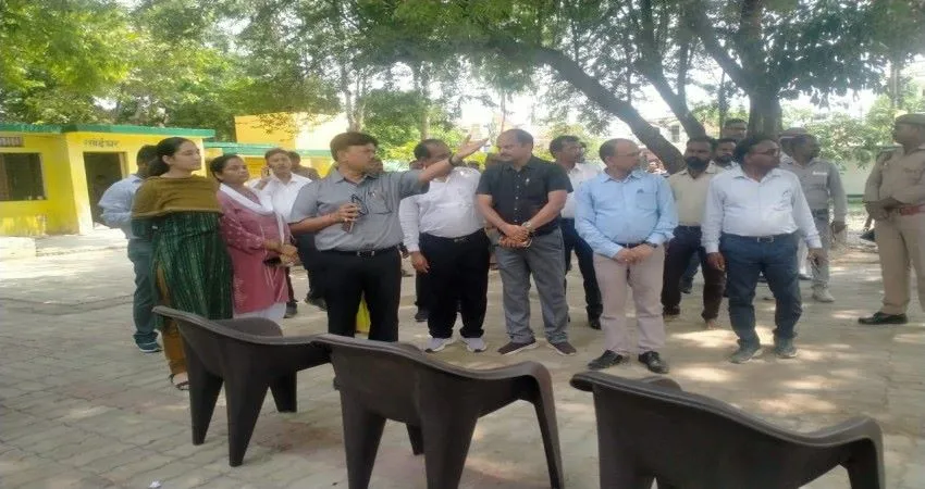 रायबरेली : अपर मुख्य सचिव ने विकास कार्यों को लेकर अधिकारियों की लगाई क्लास 