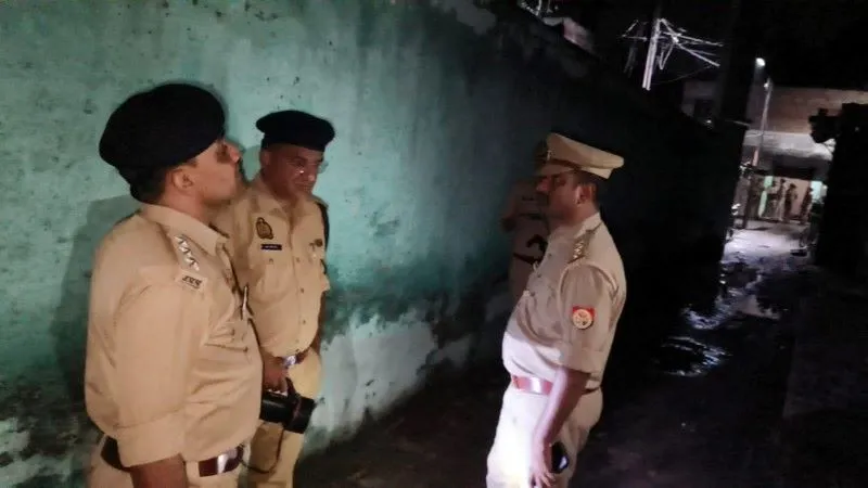 उन्नाव : धारदार हथियार से वार कर पति ने की पत्नी की हत्या