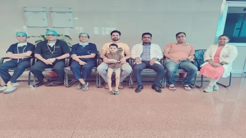 SGPGI : 5 साल के बच्चे की डॉक्टरों ने सर्जरी कर बचाई जिंदगी, सांस की नली में फंसी थी जीभ
