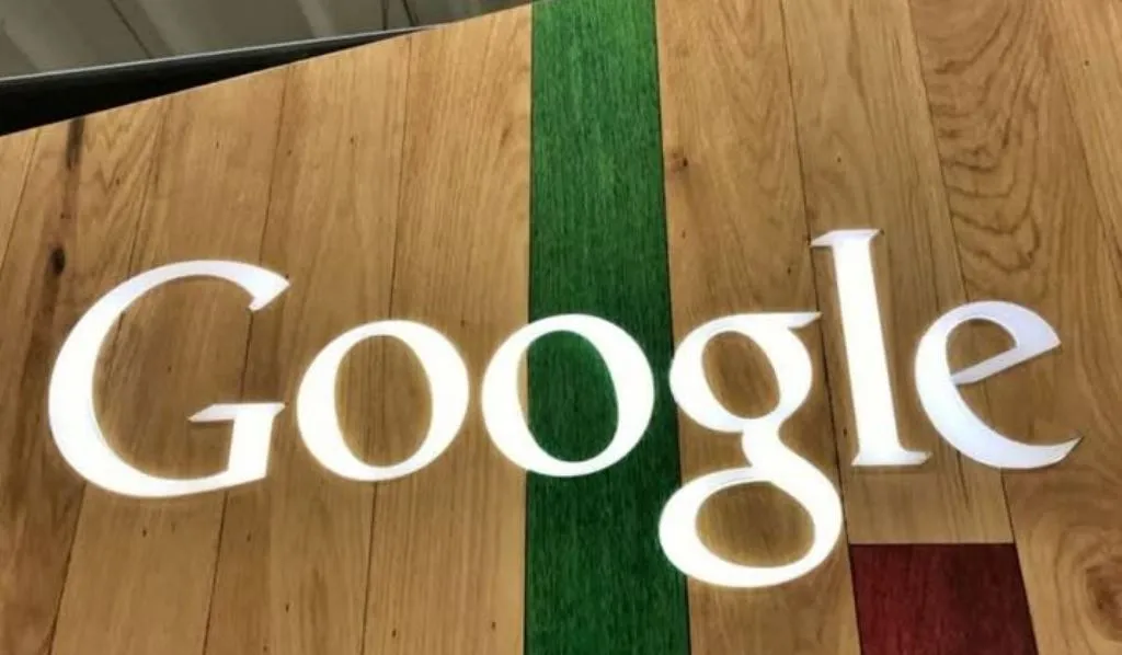 गूगल एड्स ने जेनरेटिव एआई का इस्तेमाल करके स्वत: तैयार विज्ञापन टूल किया पेश