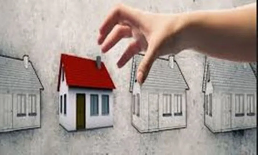 बरेली: दबंगों ने विधवा महिला के बंद पड़े घर पर किया कब्जा, मुकदमा दर्ज 