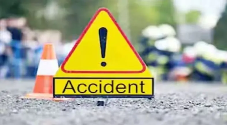 शाहजहांपुर: ट्रक बैक करते समय दादी-पोती की दबकर मौत, चालक फरार