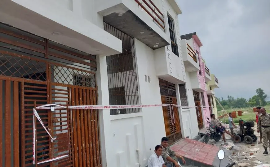 बरेली: BDA ने की कार्रवाई, लाल फाटक रोड पर चार अवैध मकानों को किया सील