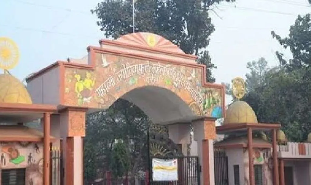 बरेली: योग दिवस की रिपोर्ट न भेजने पर प्रवेश प्रक्रिया रोकने की चेतावनी