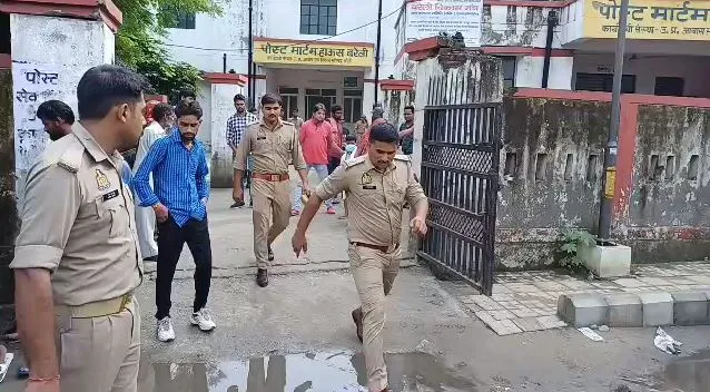 बरेली: कड़ी सुरक्षा के बीच हुआ ऑटोचालक सचिन के शव का पोस्टमार्टम, पुलिस पर लगे गंभीर आरोप