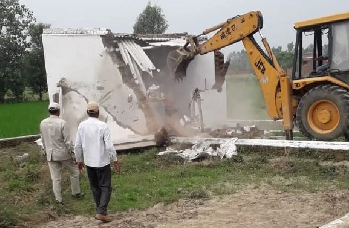 बरेली: बीडीए ने की कार्रवाई, 30 बीघा में बन रहीं तीन अवैध काॅलोनियों को किया ध्वस्त