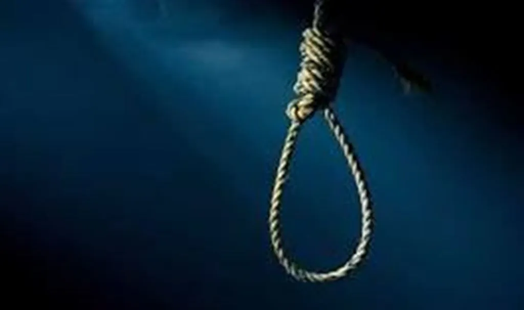 पीलीभीत: पत्नी और ससुर ने किया प्रताड़ित तो फंदा लगाकर दे दी जान..बेटे को खोकर मां परेशान