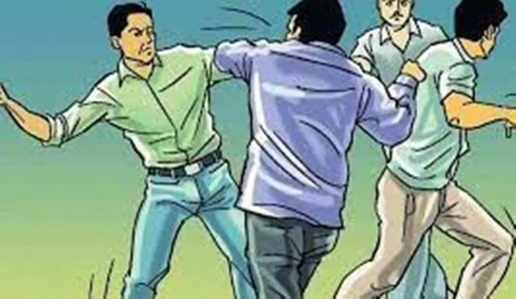 बरेली: बस न रोकने पर रोडवेज के चालक और परिचालकों में मारपीट