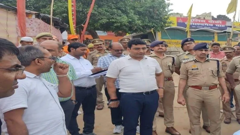 प्रयागराज : कांवड़ यात्रा की तैयारी पूरी, डीएम ने देखी व्यवस्था, दिये निर्देश