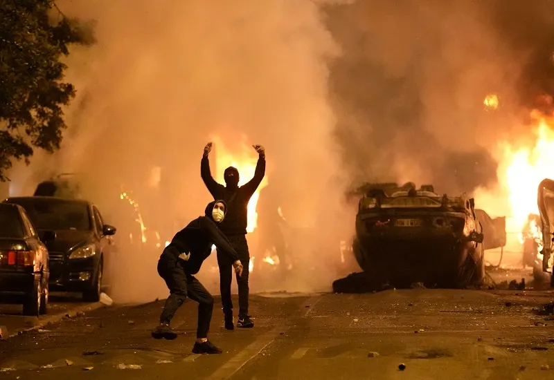 France Riots : फ्रांस की हिंसा की 'आंच' स्विट्ज़रलैंड तक पहुंची, दुकानों पर पथराव...सात लोग हिरासत में 