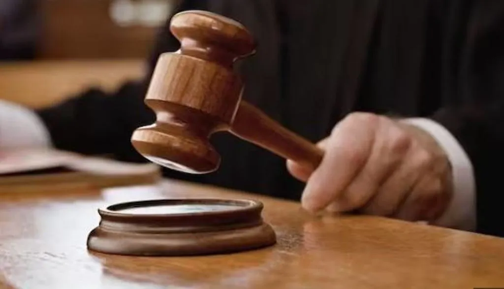 बरेली: 28 साल बाद जिला सहकारी बैंक के मैनेजर और कैशियर बरी