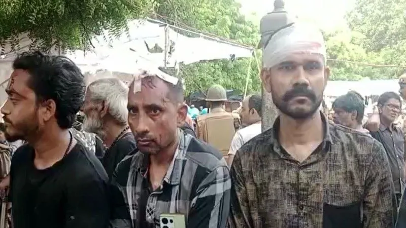 वाराणसी में ताजिया जुलूस के दौरान हुआ बवाल, पथराव में 100 से अधिक लोग हुए घायल